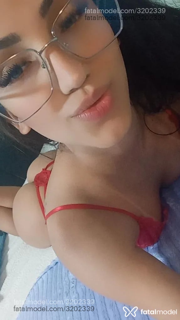 Acompanhante mulher morena (o) de olhos castanhos - Bianca