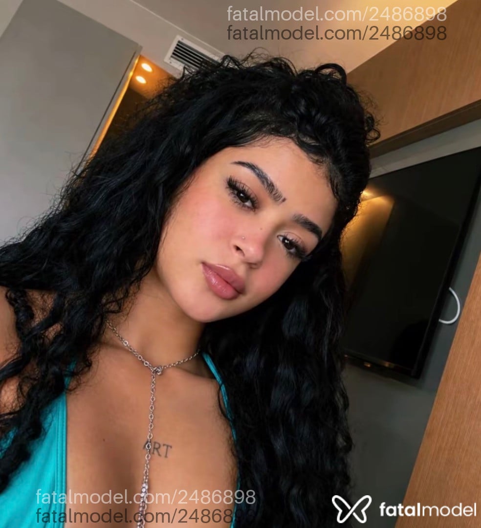 Acompanhante mulher morena (o) de olhos castanhos - Gabizinha