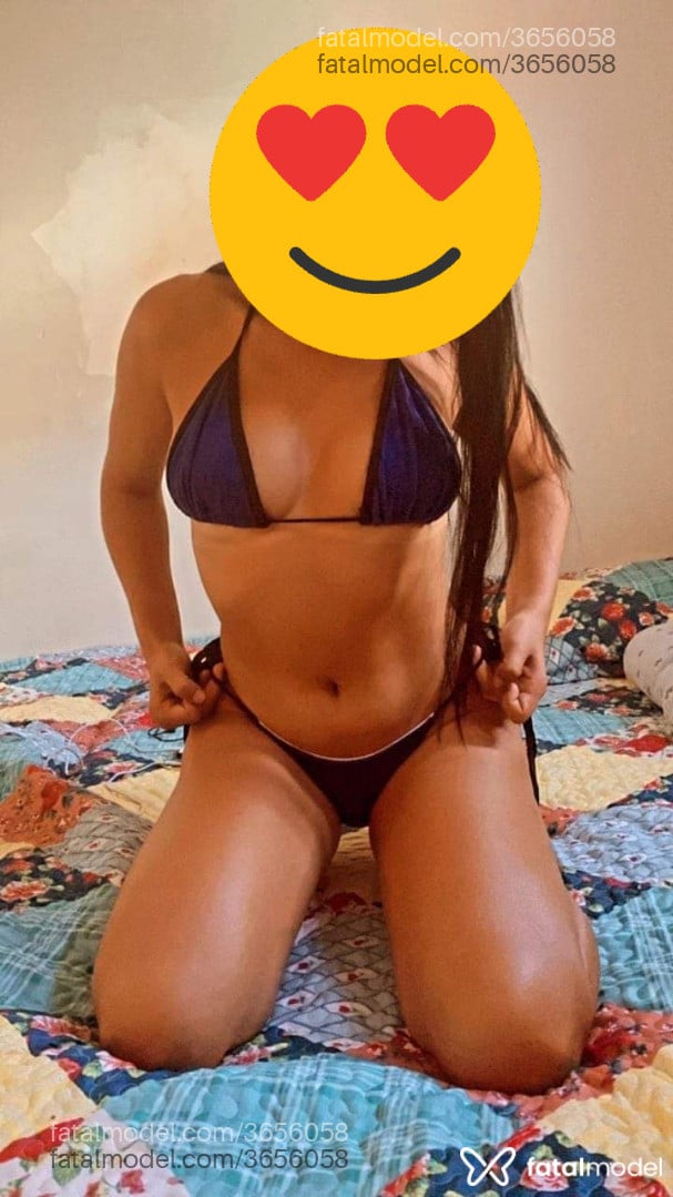 Acompanhante mulher morena (o) de olhos pretos - Tatianna