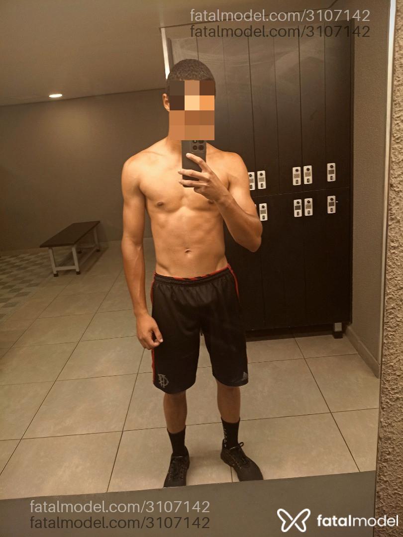 Acompanhante homem morena (o) de olhos castanhos - Novinfitnesserj