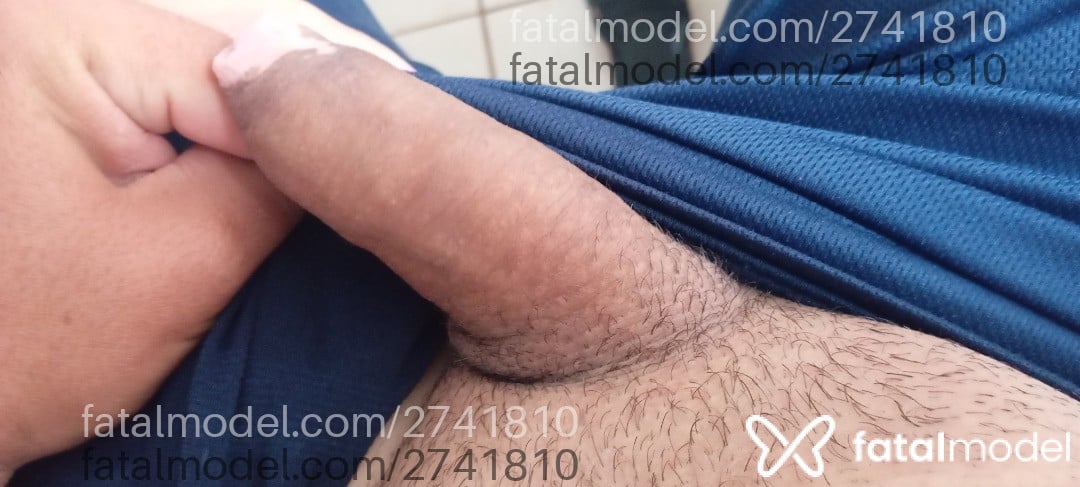 Acompanhante homem morena (o) de olhos castanhos - Guilherme