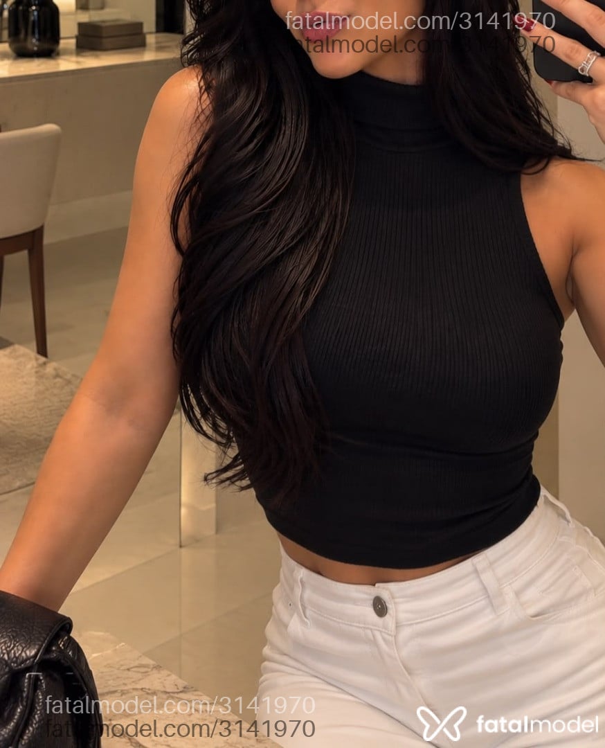 Acompanhante mulher morena (o) de olhos castanhos - Laura