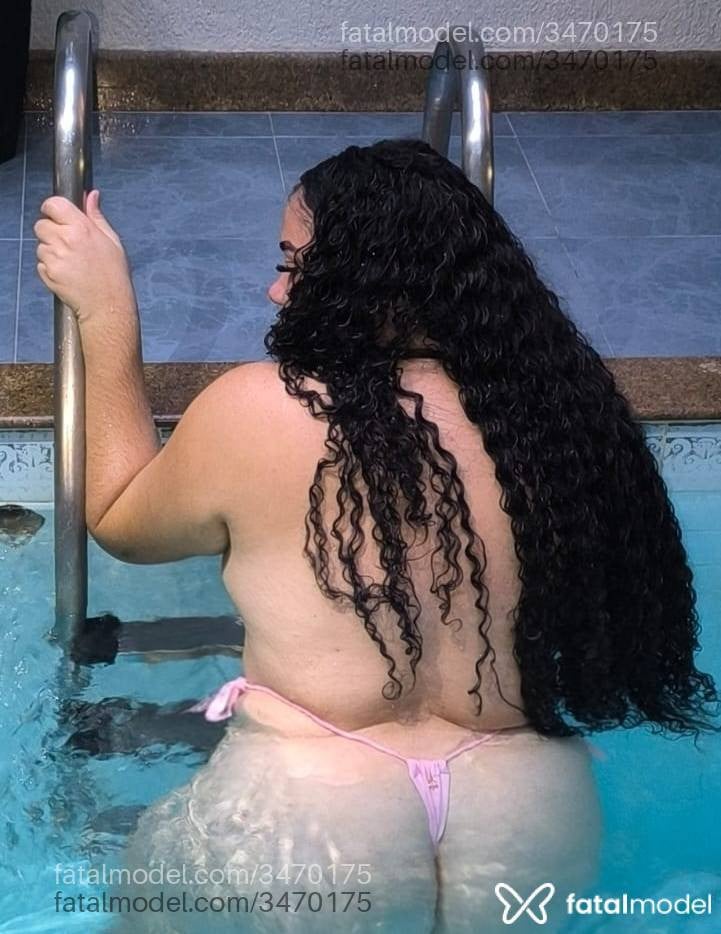 Acompanhante mulher com cabelo castanho de olhos castanhos em Salvador Acompanhante mulher com cabelo castanho de olhos castanhos em Salvador - Indy Ferraz