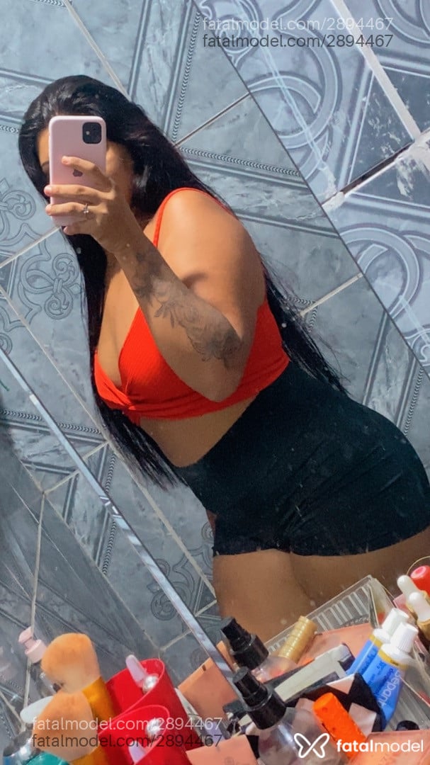 Acompanhante mulher morena (o) de olhos pretos - Radasha Natasha