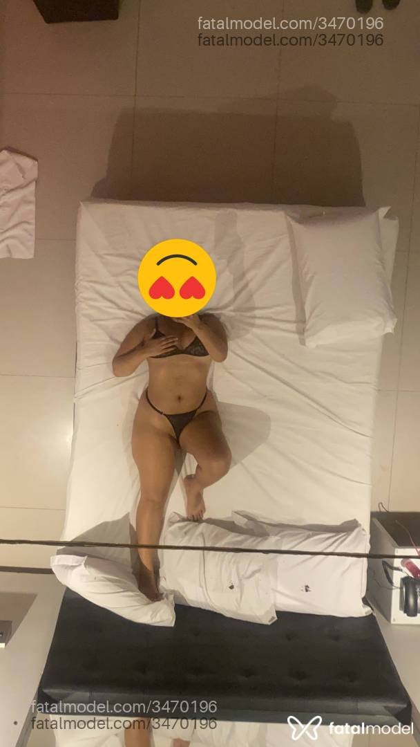 Acompanhante mulher morena (o) de olhos mel - Renata