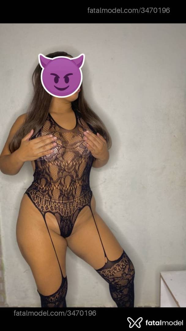 Acompanhante mulher morena (o) de olhos mel - Renata
