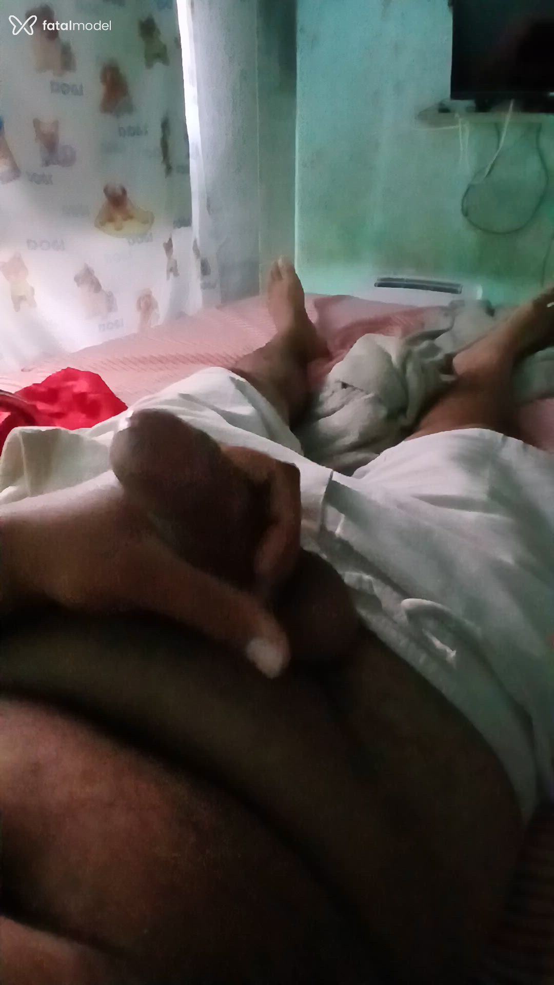Acompanhante homem com cabelo castanho de olhos castanhos em Armação dos Búzios Acompanhante homem com cabelo castanho de olhos castanhos em Armação dos Búzios - Afonso