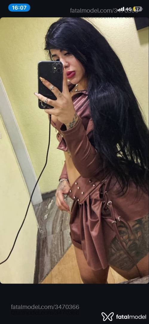 Acompanhante mulher morena (o) de olhos castanhos - Melissa