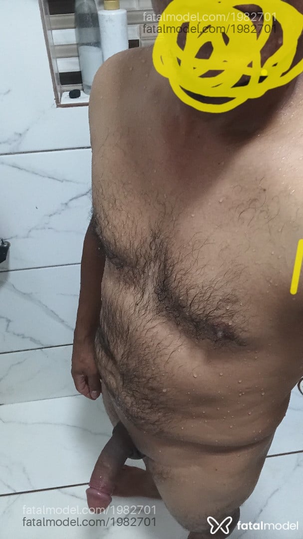 Acompanhante homem com cabelo castanho de olhos castanhos - Tesudo