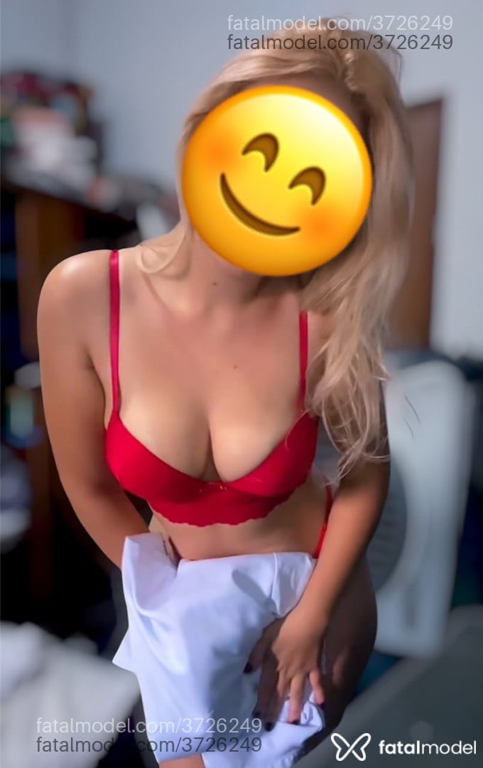 Acompanhante mulher loira (o) de olhos mel - Bianca