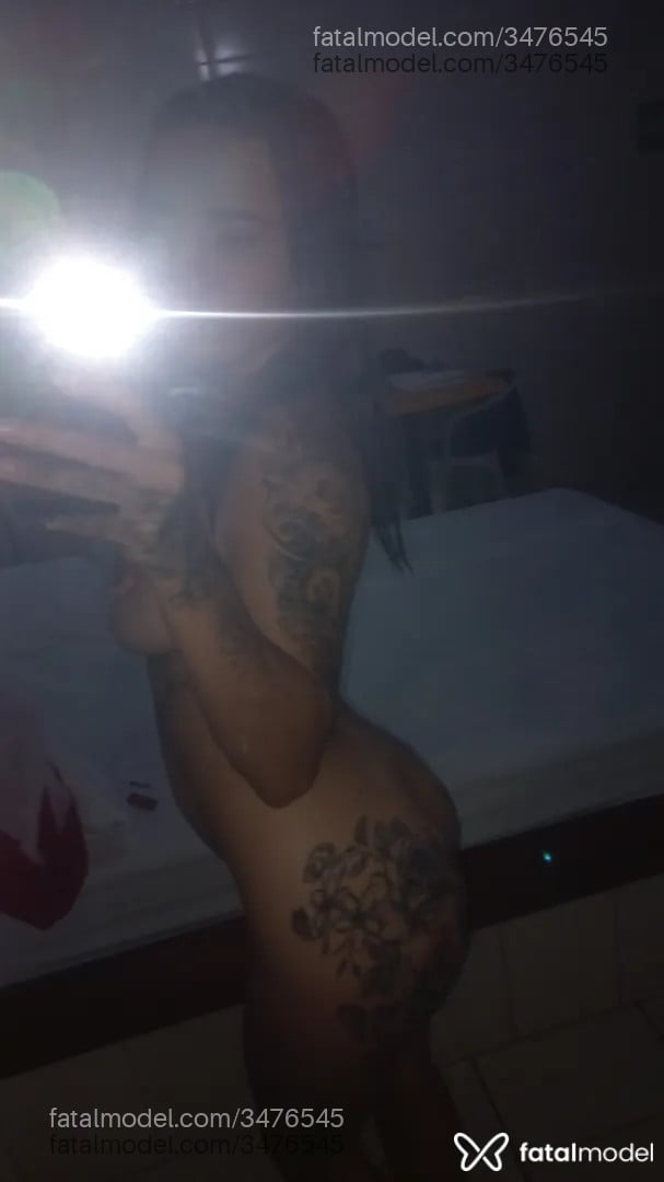 Acompanhante mulher com cabelo castanho de olhos pretos - Carla