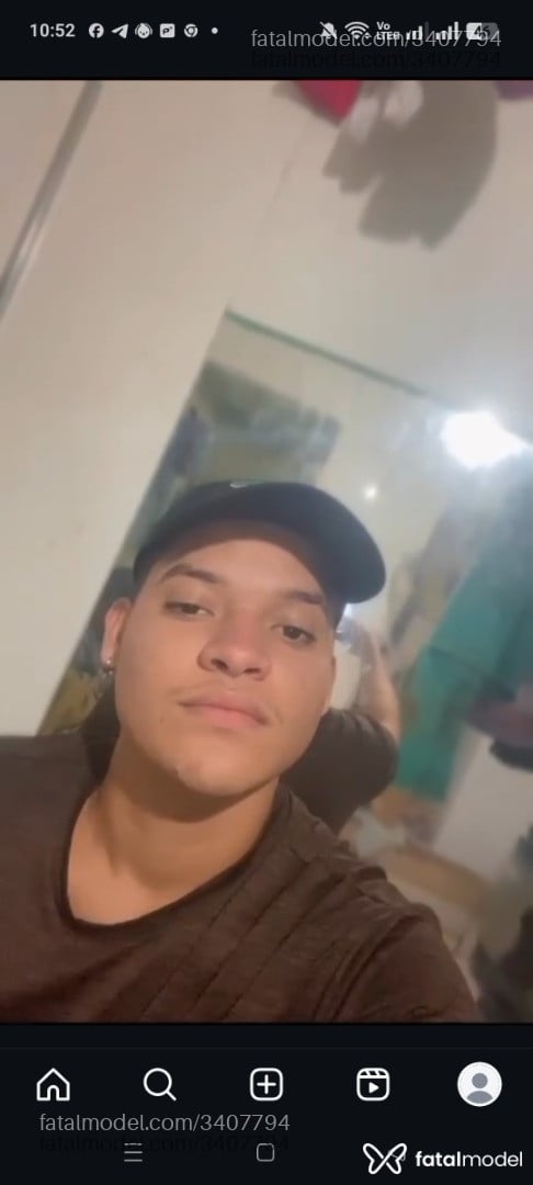 Acompanhante homem com cabelo castanho de olhos castanhos - Vinny