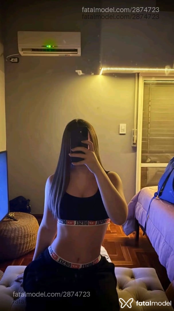 Acompanhante mulher com cabelo castanho de olhos castanhos - Patyy
