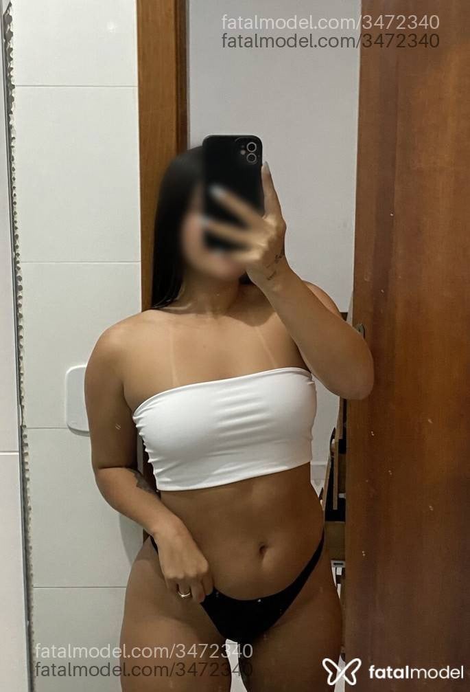 Acompanhante mulher morena (o) de olhos castanhos - Gabii