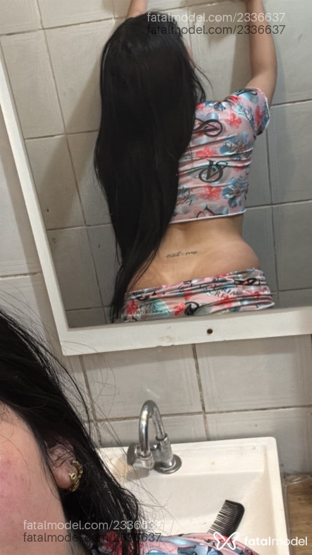 Acompanhante mulher morena (o) de olhos pretos - Branquinhaaa