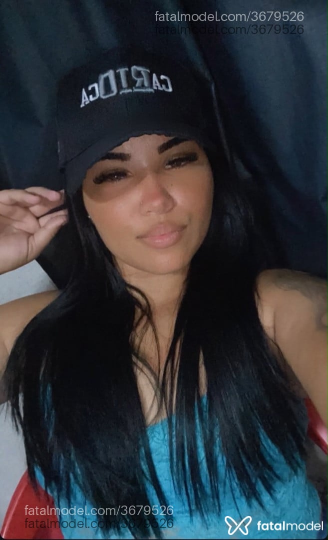 Acompanhante mulher morena (o) de olhos mel - Morena