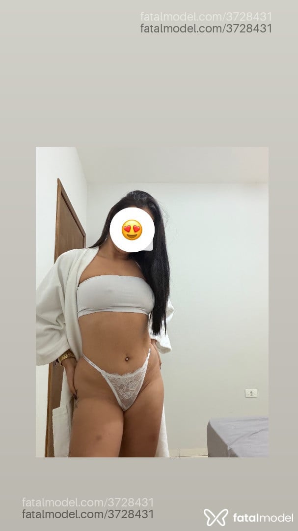 Acompanhante mulher morena (o) de olhos pretos - Alicia