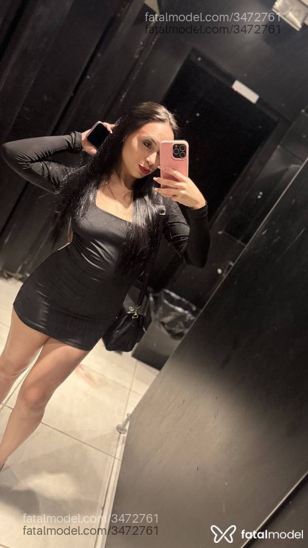 Acompanhante mulher morena (o) de olhos castanhos - Sophi Lucatelly