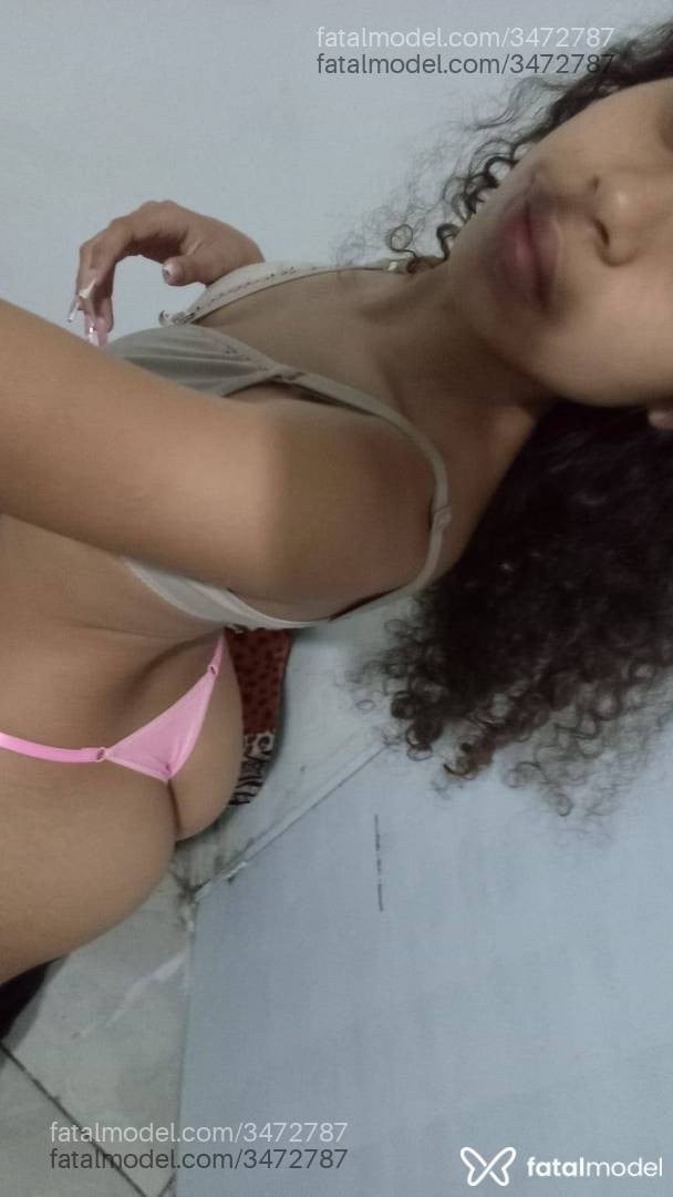 Acompanhante mulher morena (o) de olhos castanhos - Jhuly Santos