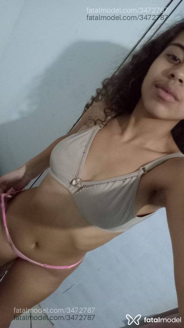 Acompanhante mulher morena (o) de olhos castanhos - Jhuly Santos Acompanhante mulher morena (o) de olhos castanhos - Jhuly Santos