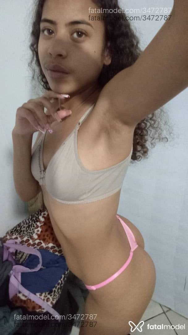 Acompanhante mulher morena (o) de olhos castanhos - Jhuly Santos Acompanhante mulher morena (o) de olhos castanhos - Jhuly Santos