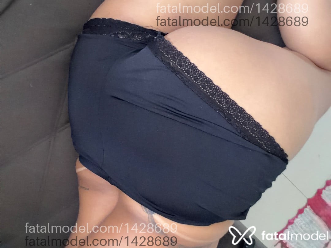 Acompanhante mulher loira (o) de olhos mel - Julianah Ferraz