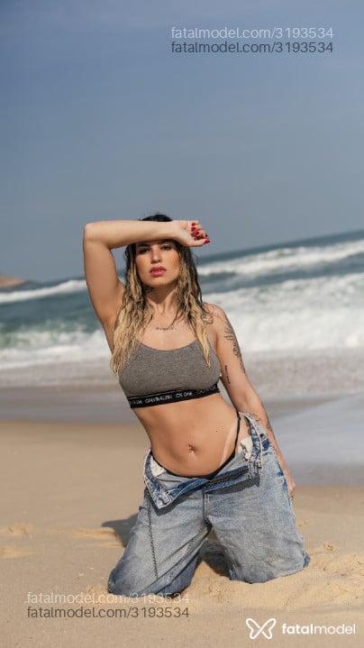 Acompanhante mulher loira (o) de olhos mel - Paloma Belmon