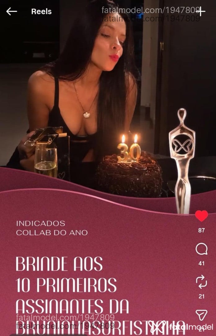Acompanhante mulher com cabelo castanho de olhos castanhos - Bruninhaasurfis