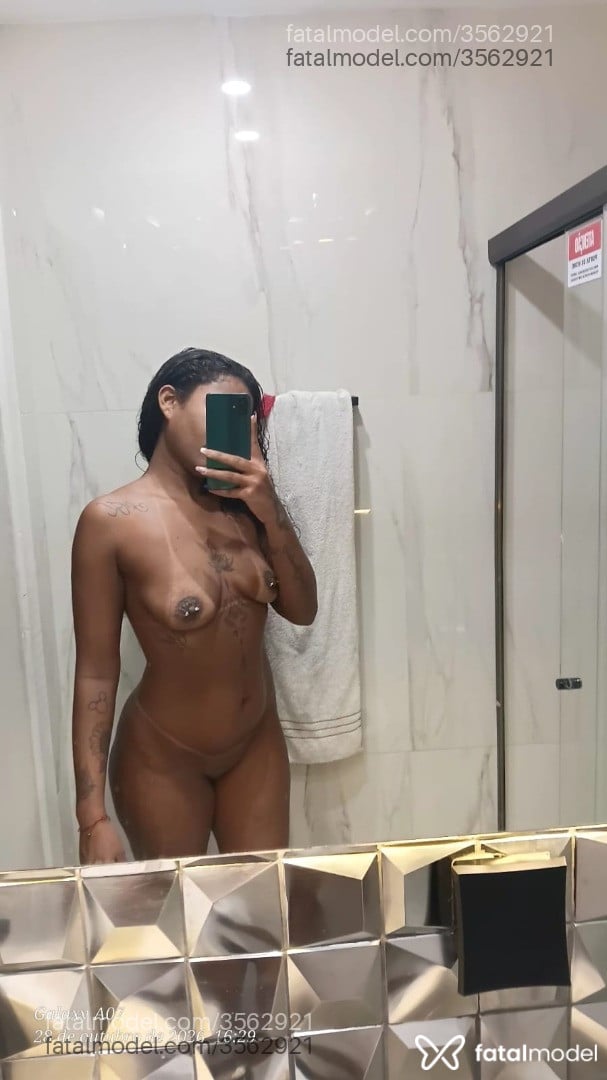 Acompanhante mulher morena (o) de olhos pretos - Myllena Rios