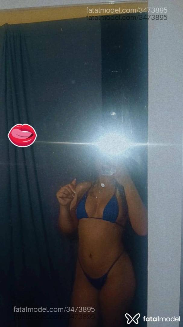 Acompanhante mulher com cabelo castanho de olhos castanhos - Isabela Acompanhante mulher com cabelo castanho de olhos castanhos - Isabela