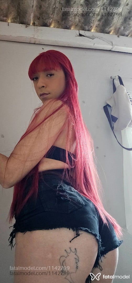 Acompanhante travesti loira (o) de olhos castanhos - Baah Santtos