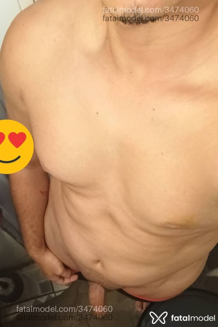 Acompanhante homem morena (o) de olhos castanhos - Novinhodevintetres