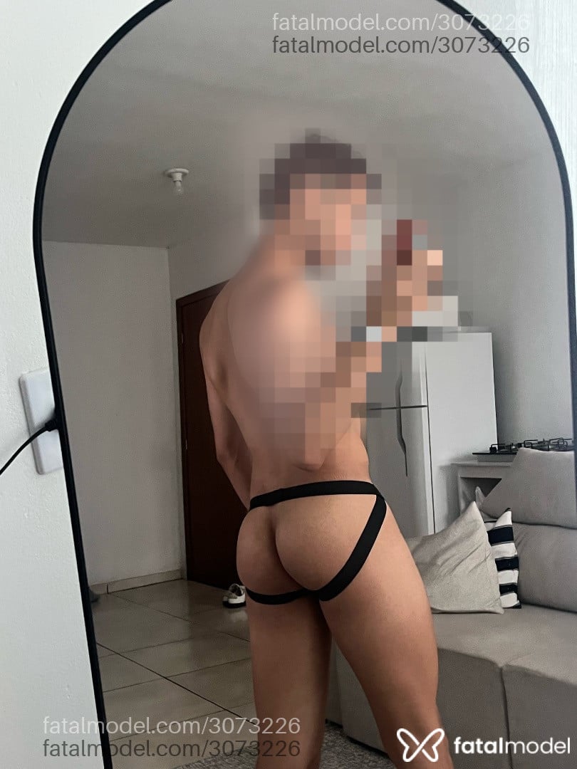Acompanhante homem morena (o) de olhos castanhos - Henrique Rossi