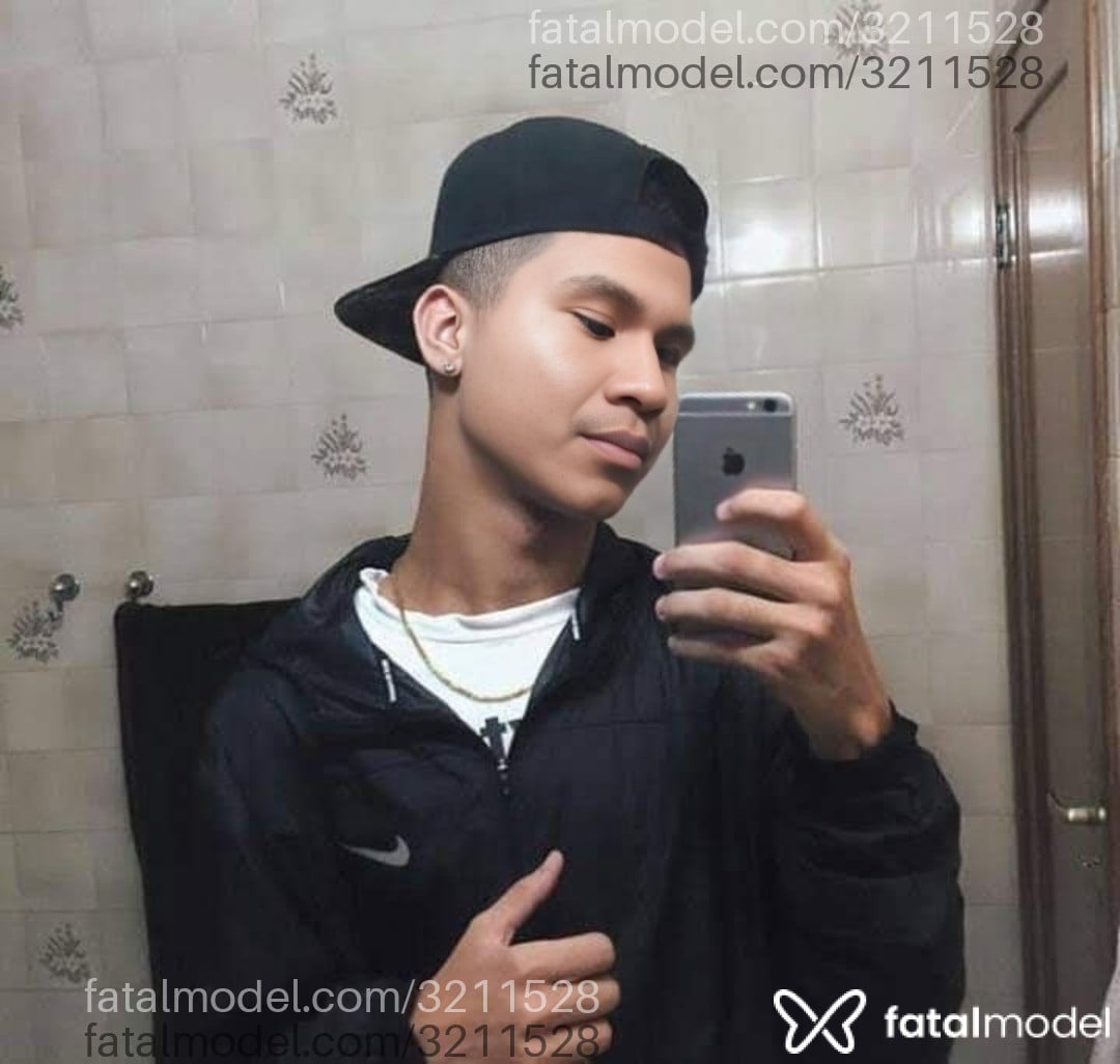 Acompanhante homem morena (o) de olhos pretos - Beny