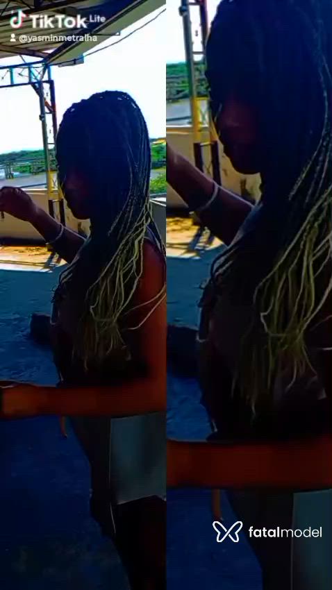Acompanhante mulher morena (o) de olhos castanhos - Laura