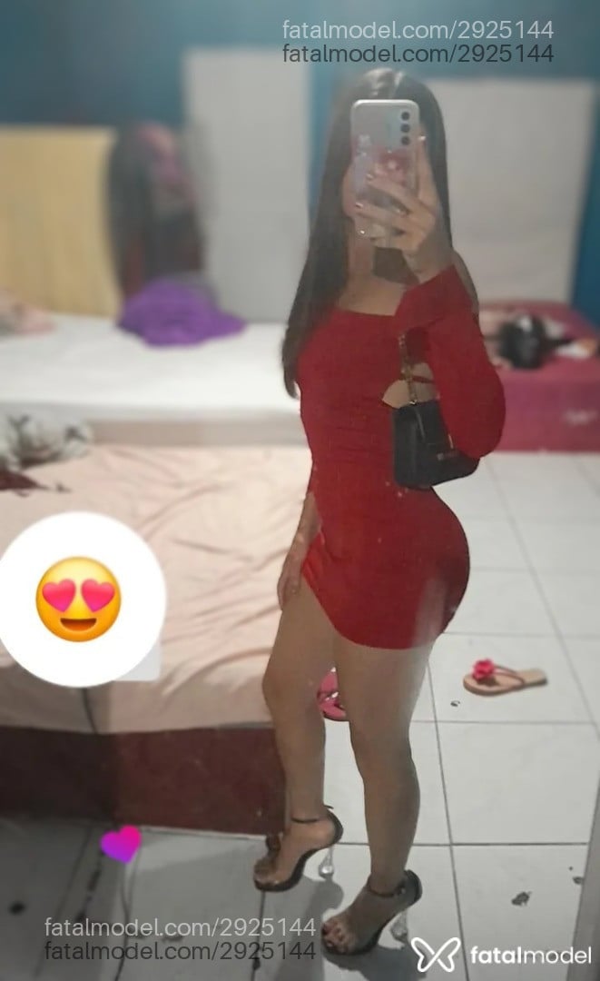 Acompanhante mulher morena (o) de olhos castanhos - Isabelle