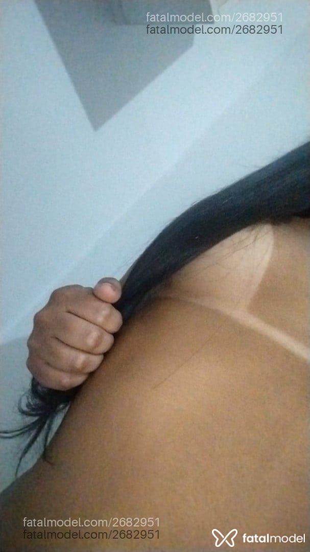 Acompanhante mulher morena (o) de olhos castanhos - Milena