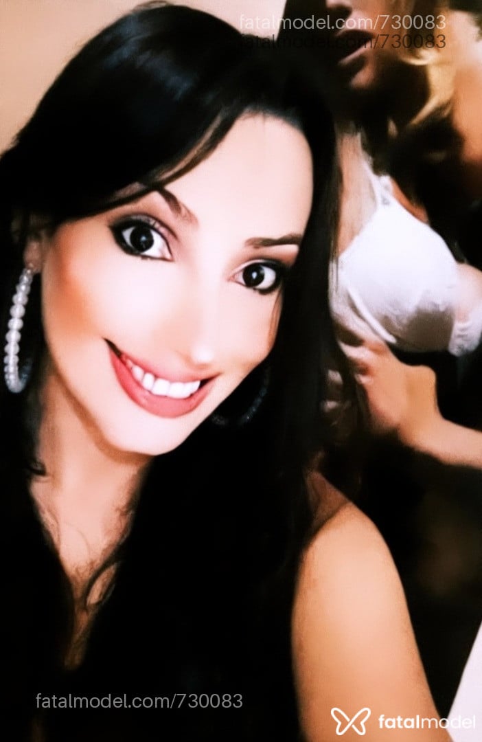 Acompanhante mulher trans morena (o) de olhos castanhos - Megan Acompanhante mulher trans morena (o) de olhos castanhos - Megan