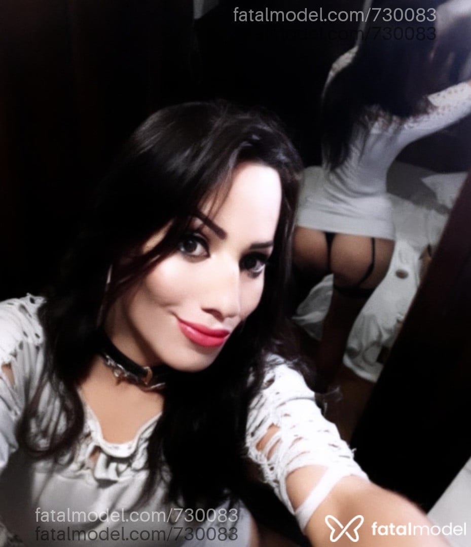 Acompanhante mulher trans morena (o) de olhos castanhos - Megan
