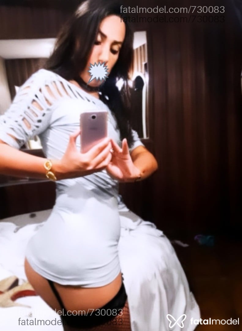 Acompanhante mulher trans morena (o) de olhos castanhos - Megan