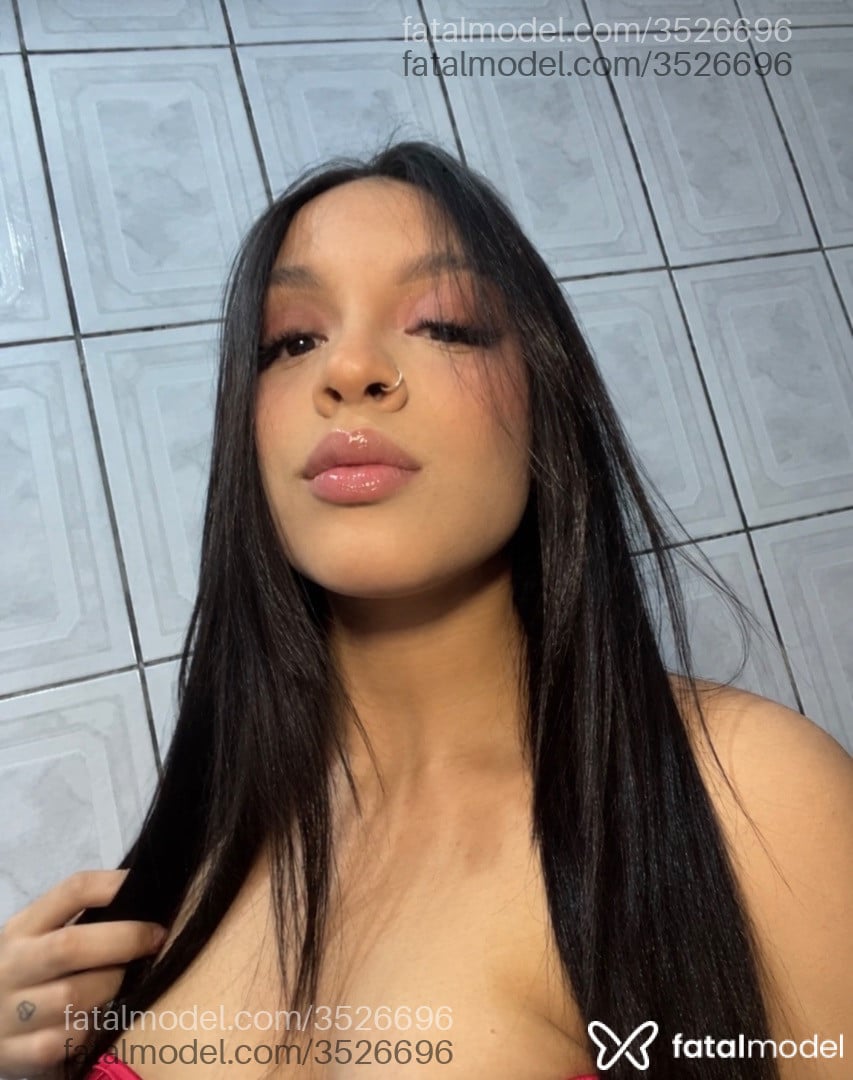 Acompanhante mulher morena (o) de olhos castanhos - Agatha