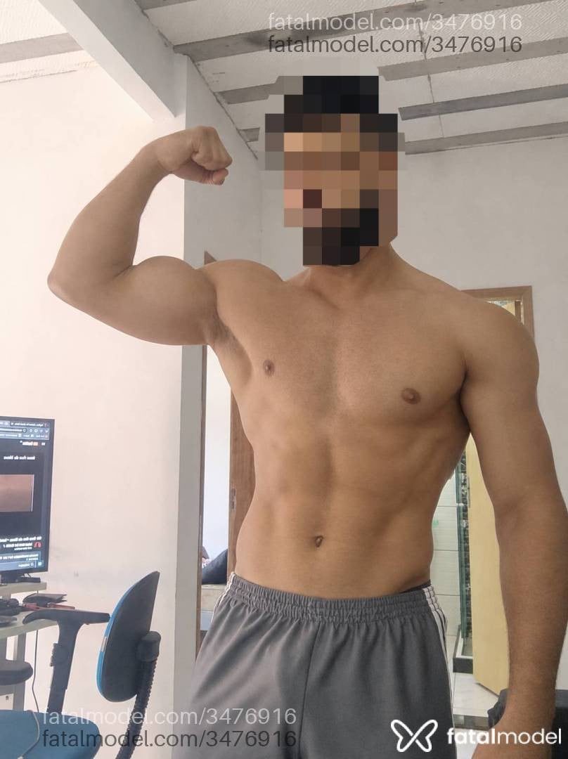 Acompanhante homem com cabelo castanho de olhos castanhos - Geovani