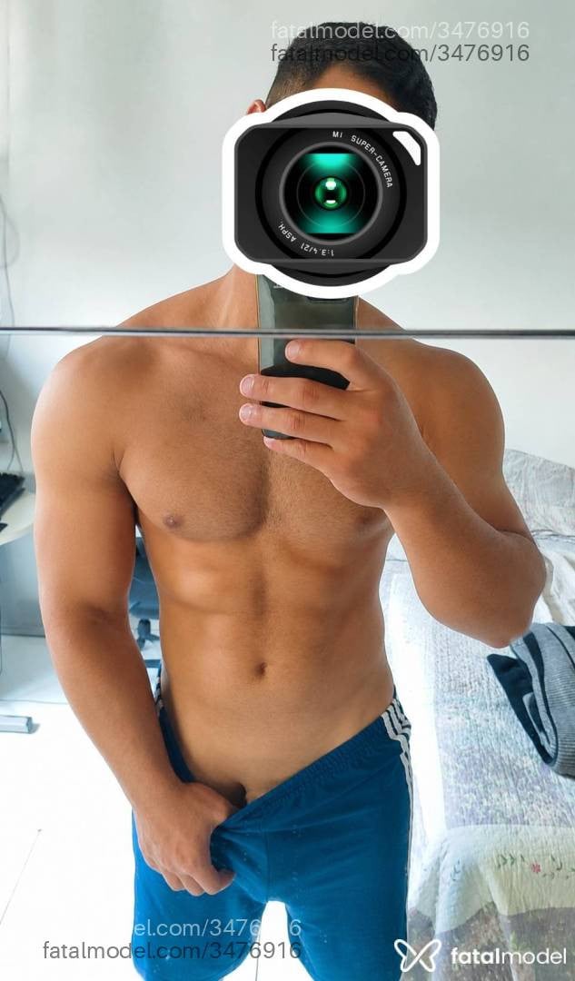 Acompanhante homem com cabelo castanho de olhos castanhos - Geovani
