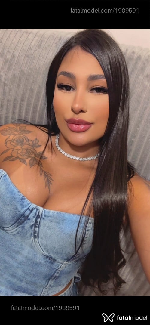 Acompanhante mulher morena (o) de olhos pretos - Bruninha