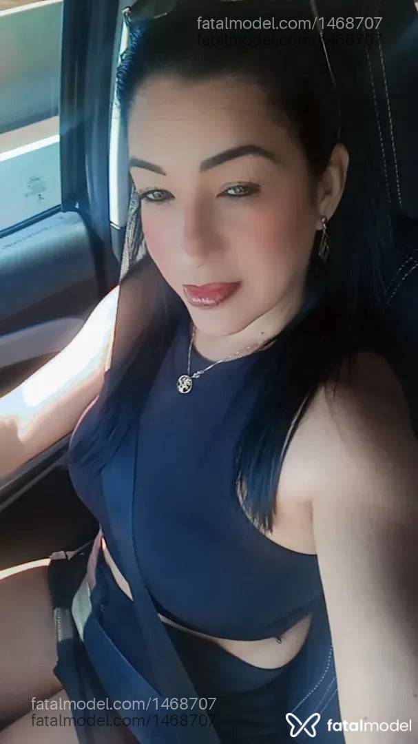 Acompanhante mulher morena (o) de olhos verdes - Bia Campos
