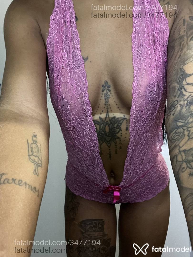 Acompanhante mulher com cabelo castanho de olhos castanhos - Bellinha