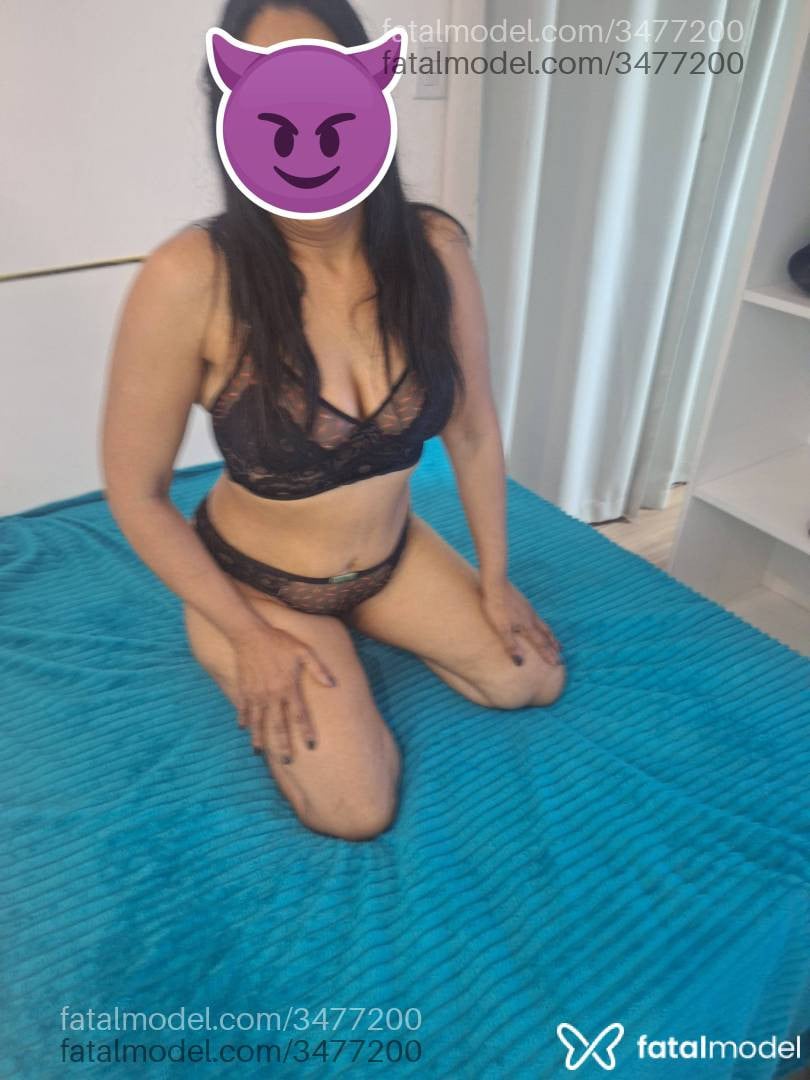 Acompanhante mulher morena (o) de olhos pretos - Alice Tavares