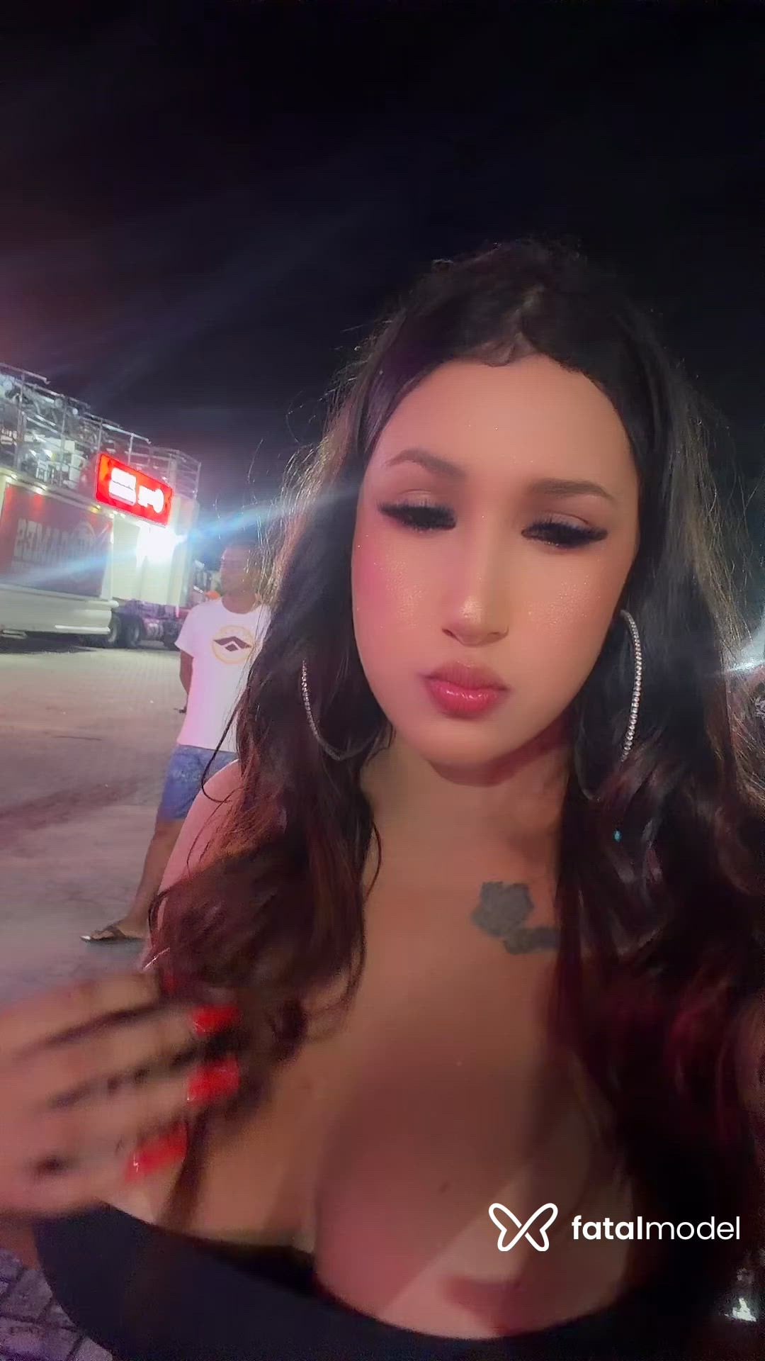 Acompanhante mulher trans ruiva (o) de olhos mel - Vitória Melissa