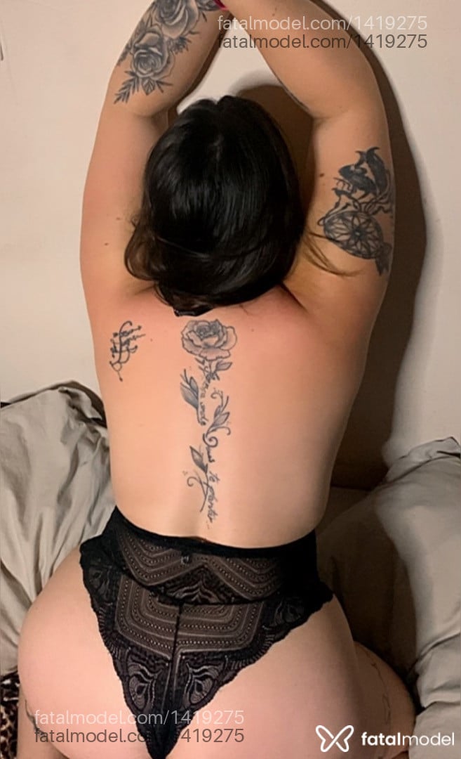 Acompanhante mulher com cabelo castanho de olhos castanhos - Manuelle Bytencur