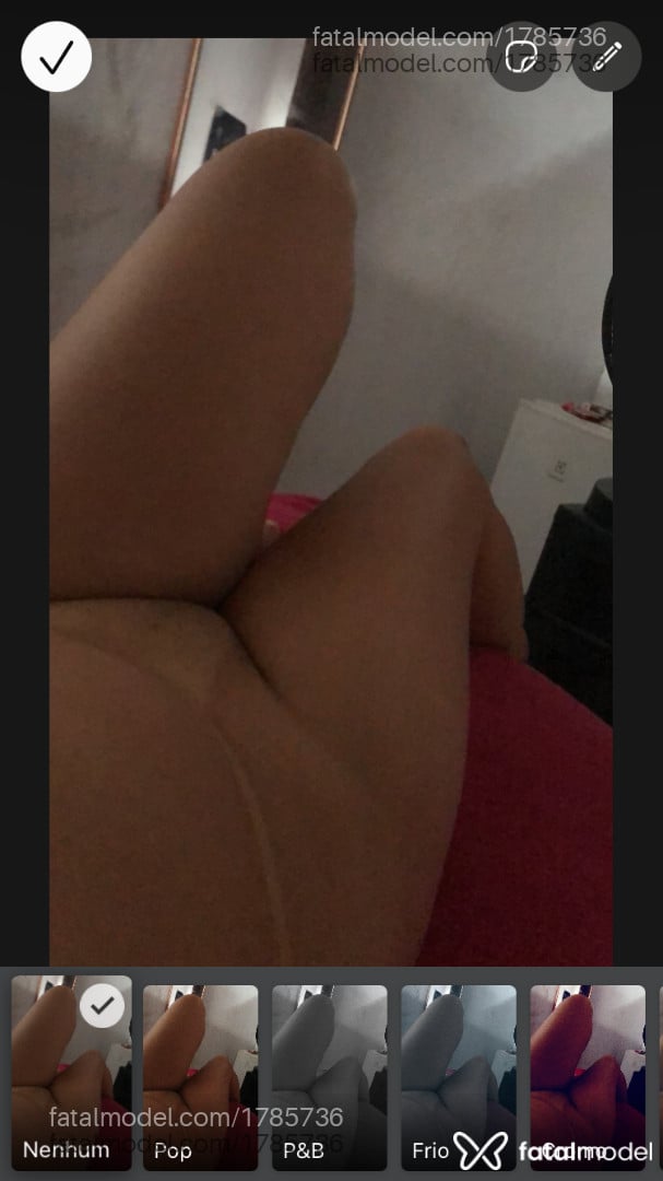 Acompanhante mulher com cabelo castanho de olhos castanhos - Yasmin mattos